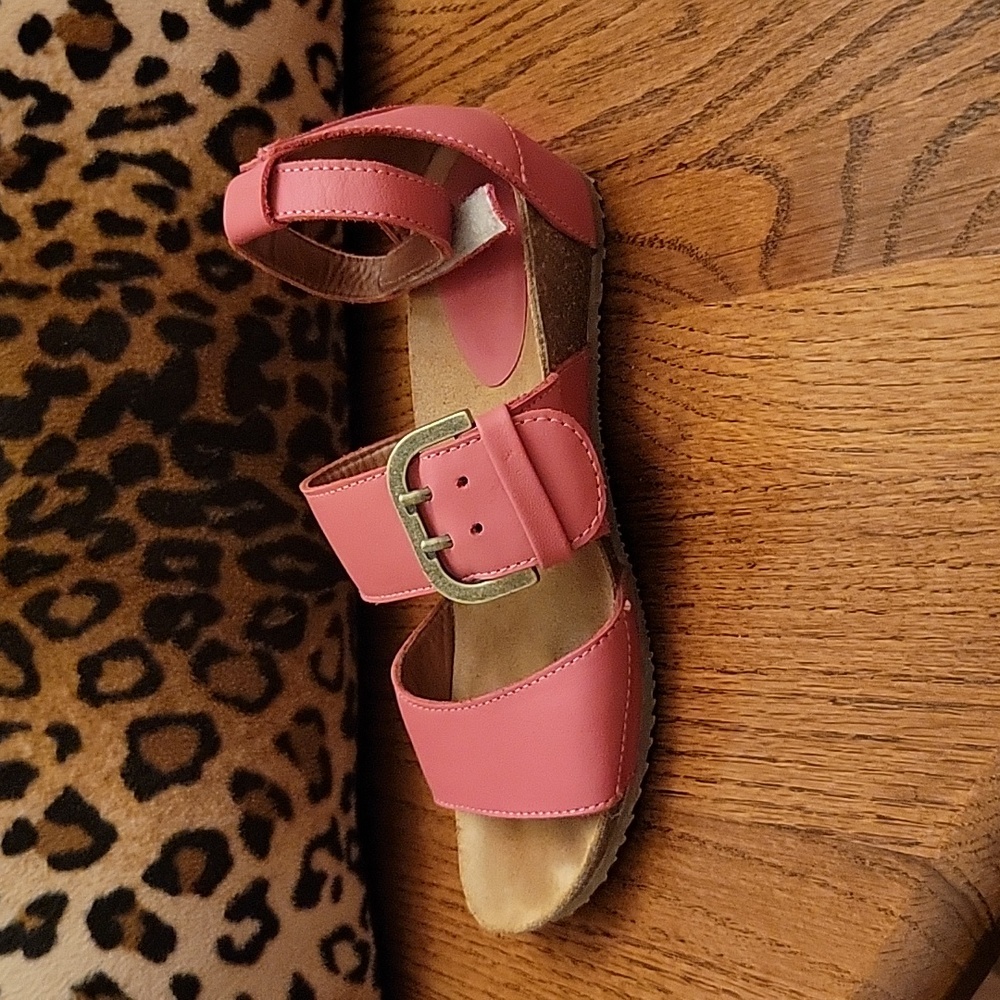 Sergio Tomani | Edina Rojo Sandals in US Size 7.5/European Size 38 - Picture 10 of 16